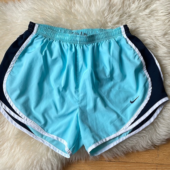 Nike tempo fitdry shorts - Picture 1 of 5